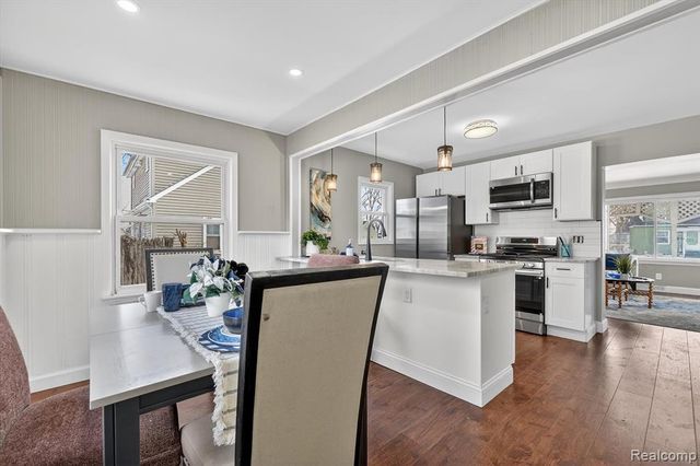 33544 Brown Street, Garden City, MI 48135