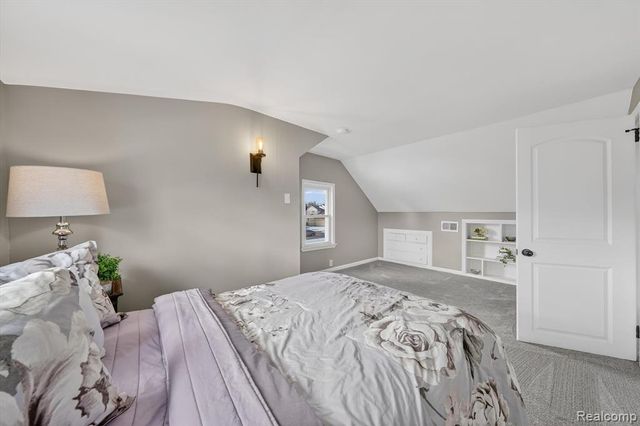 33544 Brown Street, Garden City, MI 48135