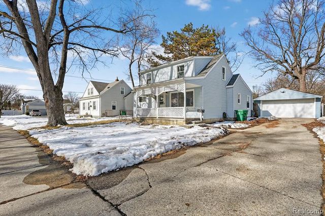 33544 Brown Street, Garden City, MI 48135