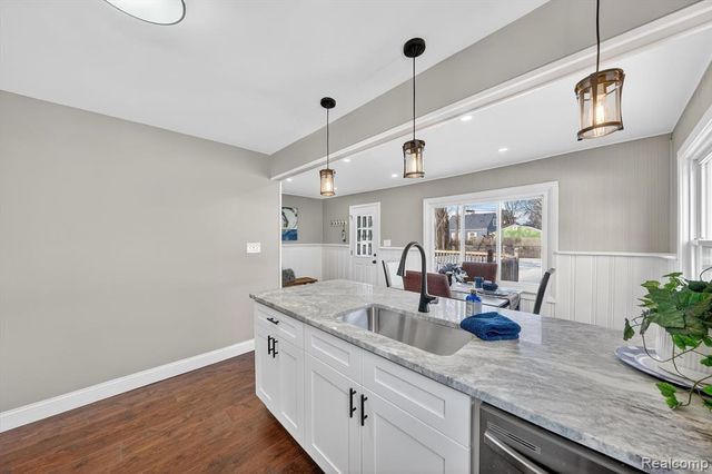 33544 Brown Street, Garden City, MI 48135