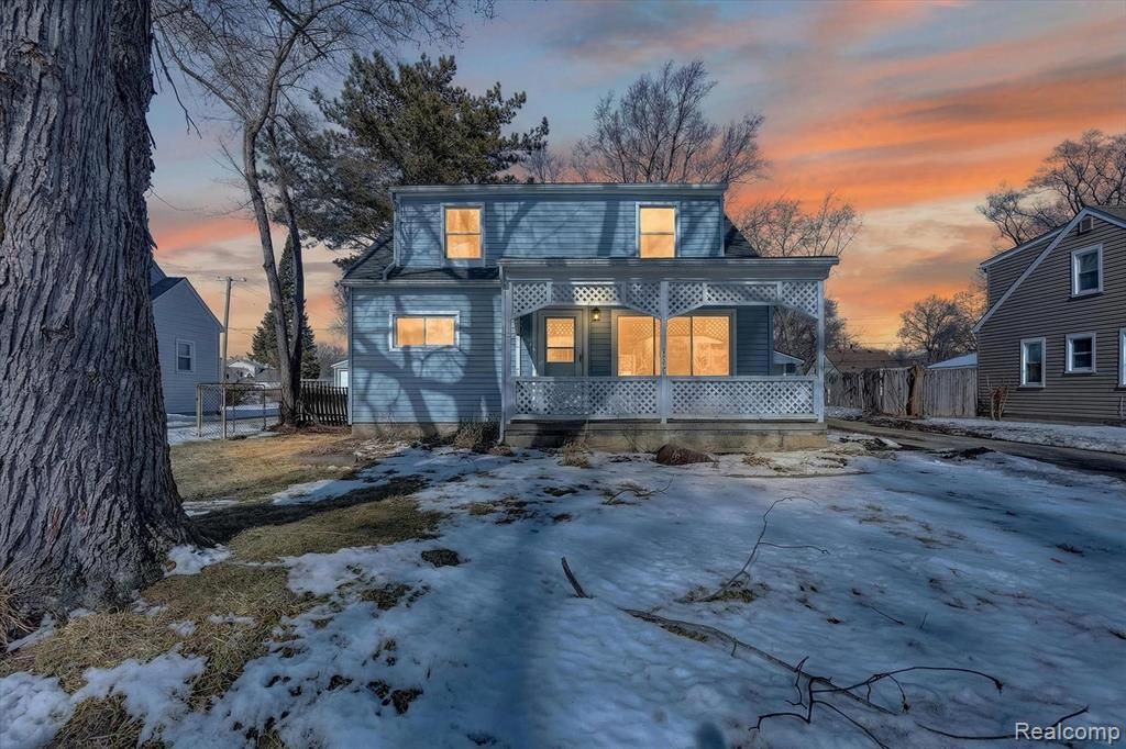 33544 Brown Street, Garden City, MI 48135