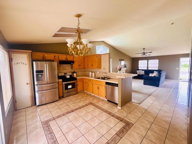 6 Westmont Court, Merced, CA 95348