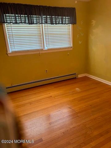 603 Carol Avenue, Oakhurst, NJ 07755