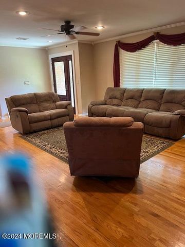 603 Carol Avenue, Oakhurst, NJ 07755