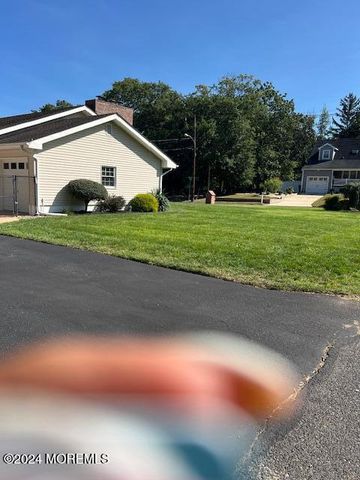 603 Carol Avenue, Oakhurst, NJ 07755