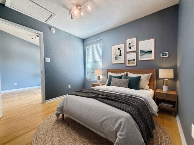 3204 Manchaca RD 302, Austin, TX 78704