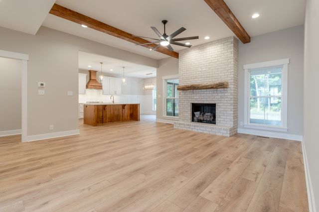 1073 Gratton Rd, Clarksville, TN 37043