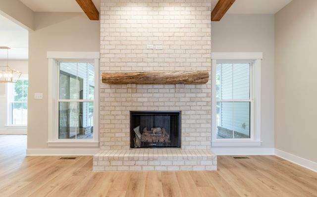 1073 Gratton Rd, Clarksville, TN 37043