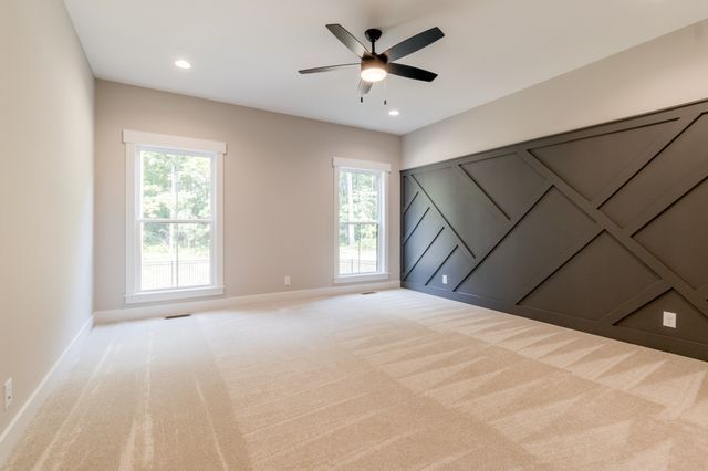 1073 Gratton Rd, Clarksville, TN 37043