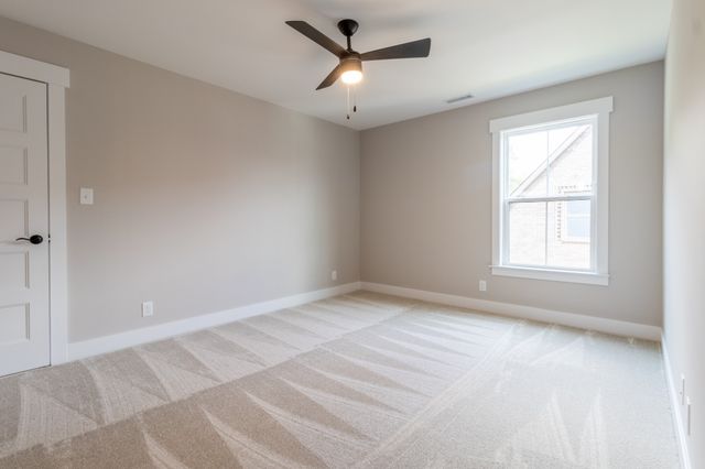 1073 Gratton Rd, Clarksville, TN 37043