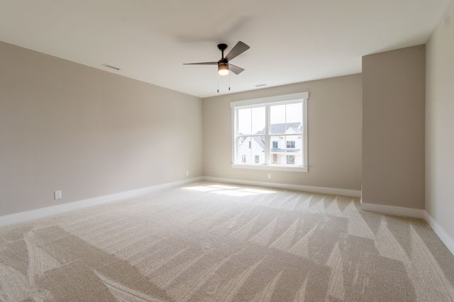 1073 Gratton Rd, Clarksville, TN 37043