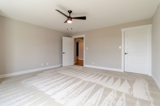 1073 Gratton Rd, Clarksville, TN 37043