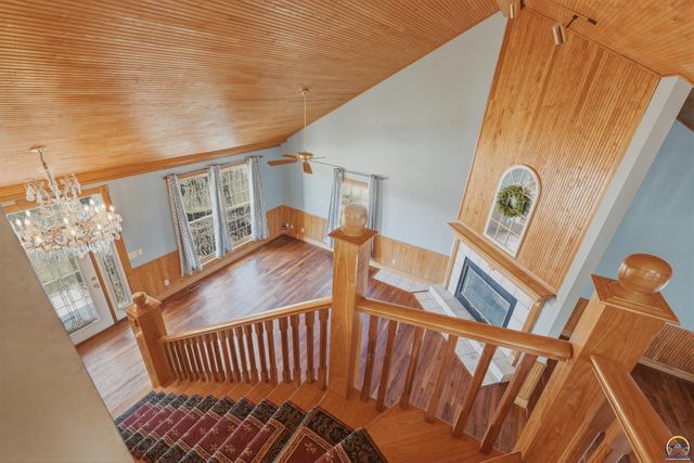 2848 SW Indian Hills RD, Topeka, KS 66614