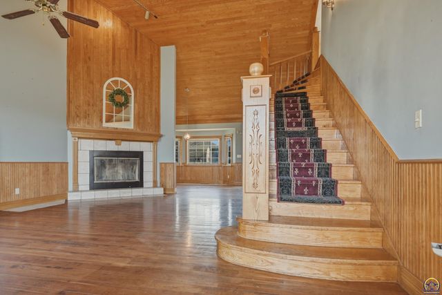 2848 SW Indian Hills RD, Topeka, KS 66614