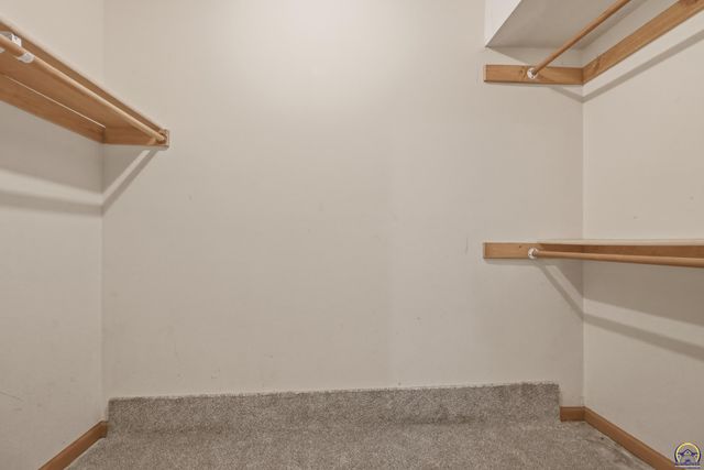 2848 SW Indian Hills RD, Topeka, KS 66614