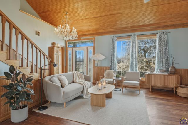 2848 SW Indian Hills RD, Topeka, KS 66614