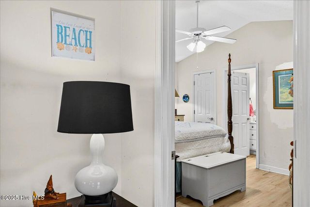 105 SE 36th Street, Oak Island, NC 28465