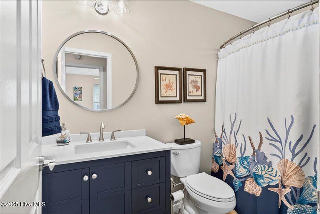 105 SE 36th Street, Oak Island, NC 28465