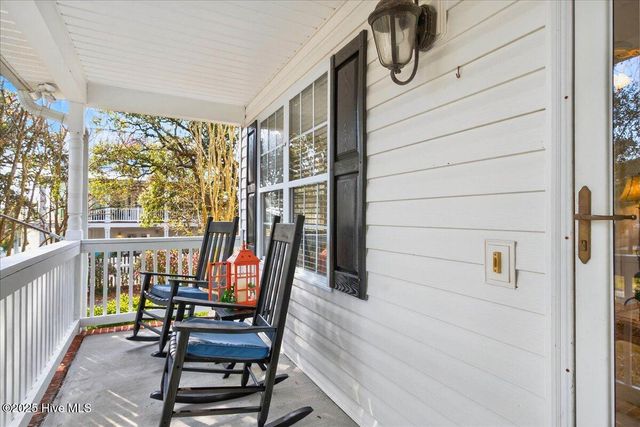 105 SE 36th Street, Oak Island, NC 28465