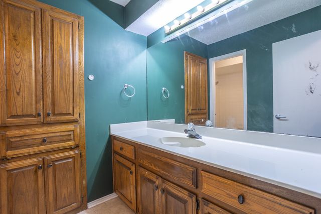 362 S STEWART Drive, Lancaster, TX 75146