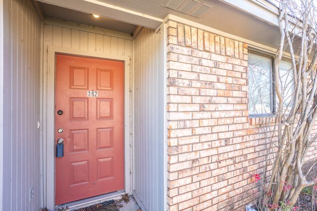 362 S STEWART Drive, Lancaster, TX 75146