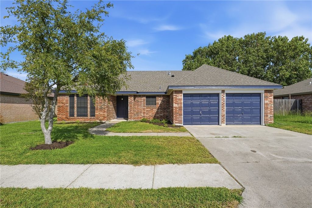 2087 Sabal Dr, Ingleside, TX 78362 — exterior