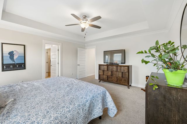 301 Booker Dr, Gallatin, TN 37066