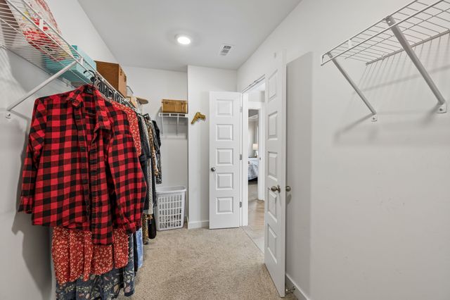 301 Booker Dr, Gallatin, TN 37066