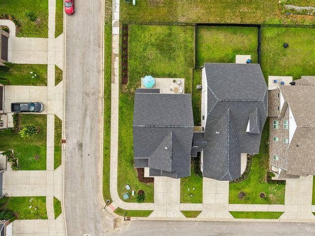 301 Booker Dr, Gallatin, TN 37066