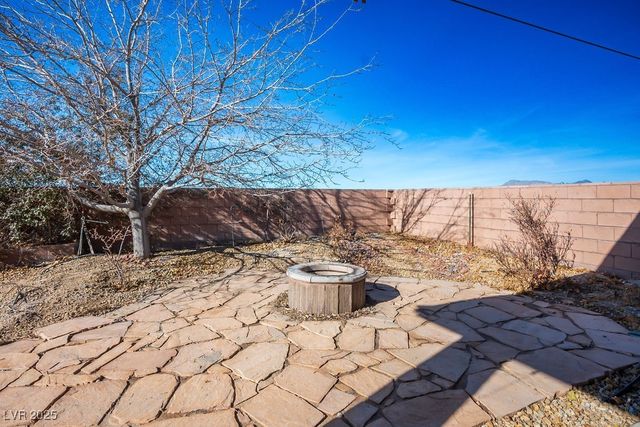 748 Ishani Ridge Court, Pahrump, NV 89048