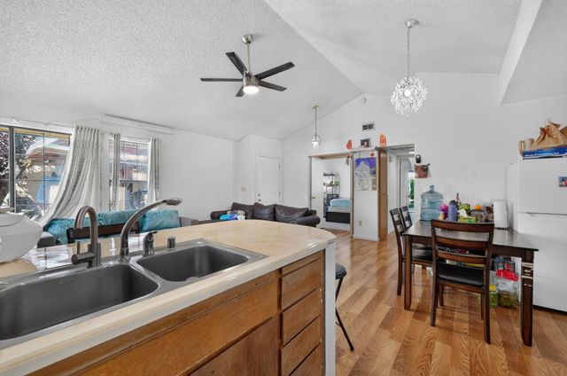 2183 Sandcastle Way, Sacramento, CA 95833