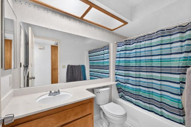 2183 Sandcastle Way, Sacramento, CA 95833