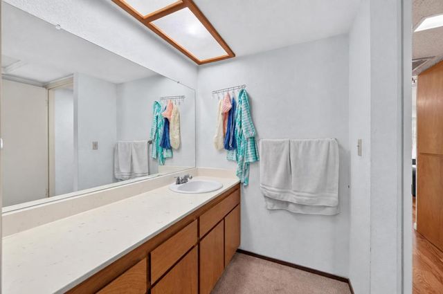 2183 Sandcastle Way, Sacramento, CA 95833
