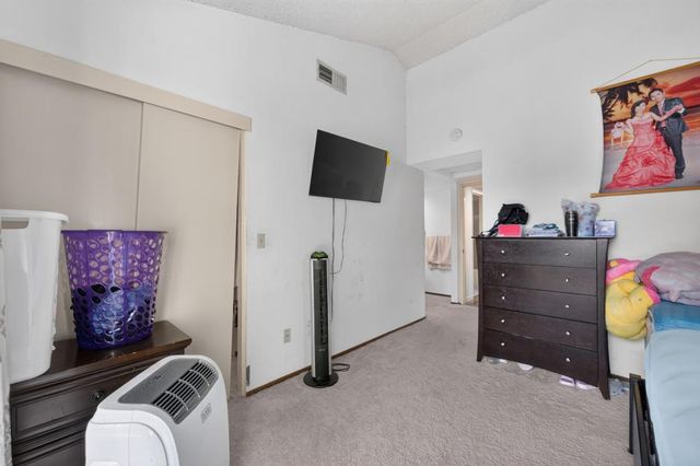 2183 Sandcastle Way, Sacramento, CA 95833
