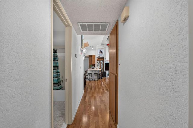 2183 Sandcastle Way, Sacramento, CA 95833