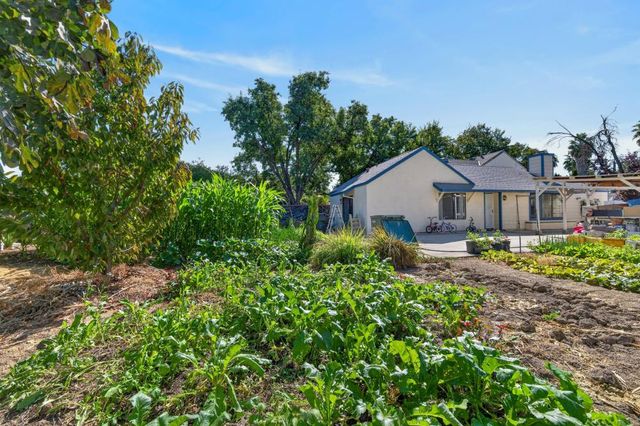 2183 Sandcastle Way, Sacramento, CA 95833
