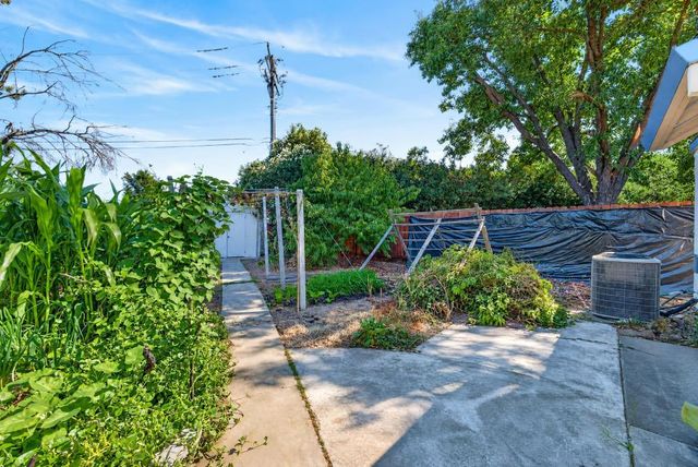 2183 Sandcastle Way, Sacramento, CA 95833