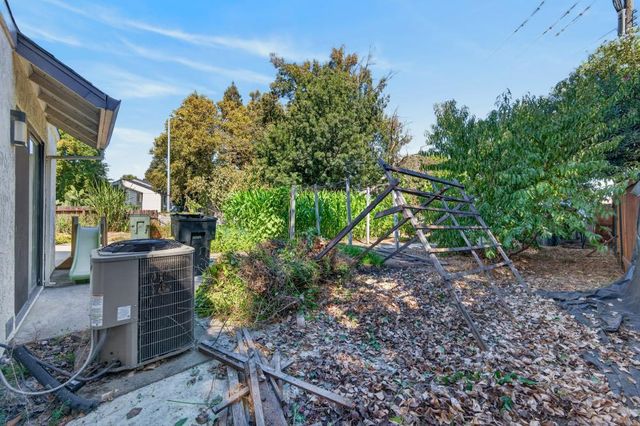 2183 Sandcastle Way, Sacramento, CA 95833