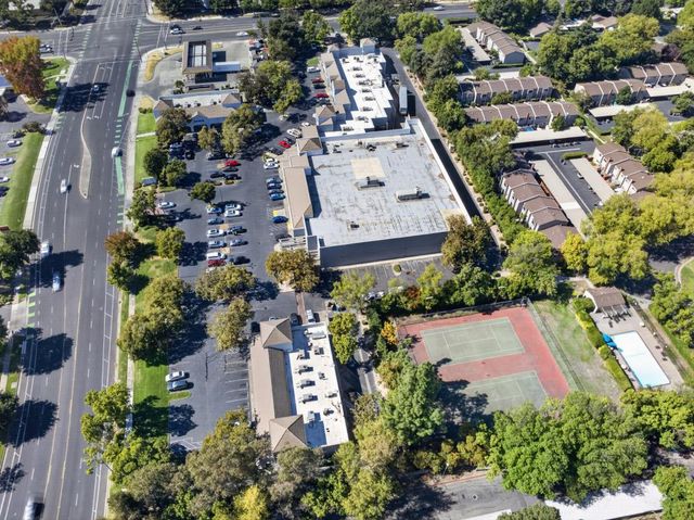 2183 Sandcastle Way, Sacramento, CA 95833