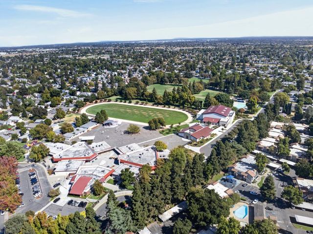 2183 Sandcastle Way, Sacramento, CA 95833