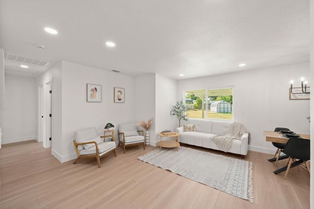 3940 Ottomeyer Ct, North Highlands, CA 95660