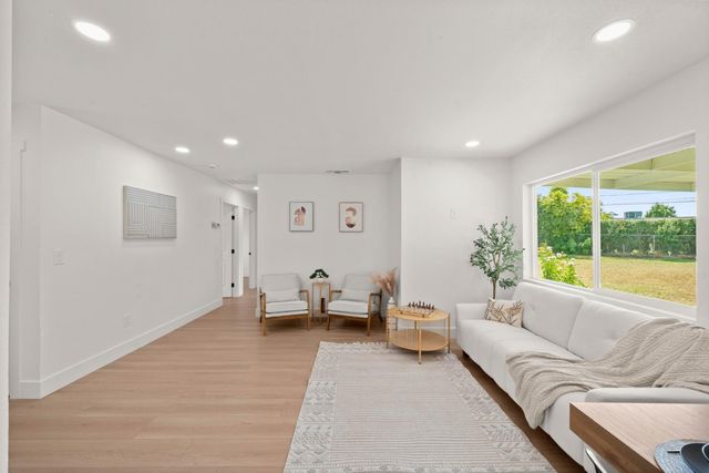 3940 Ottomeyer Ct, North Highlands, CA 95660