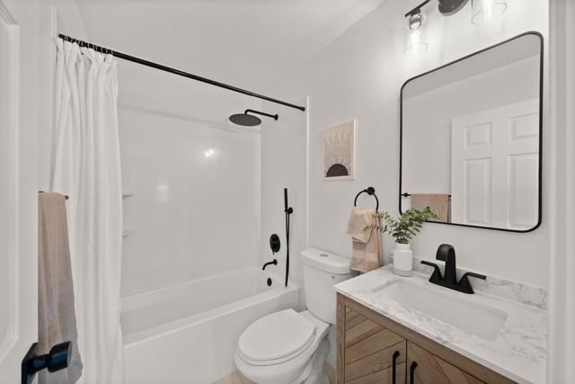 3940 Ottomeyer Ct, North Highlands, CA 95660