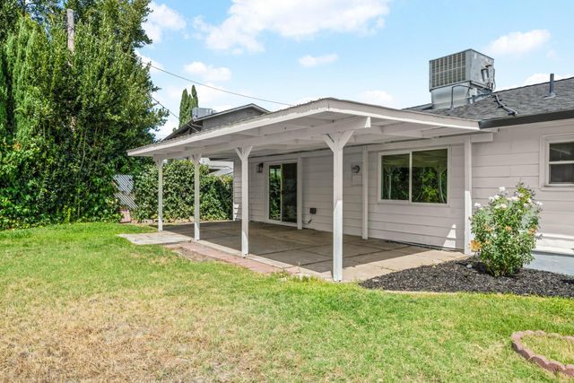 3940 Ottomeyer Ct, North Highlands, CA 95660