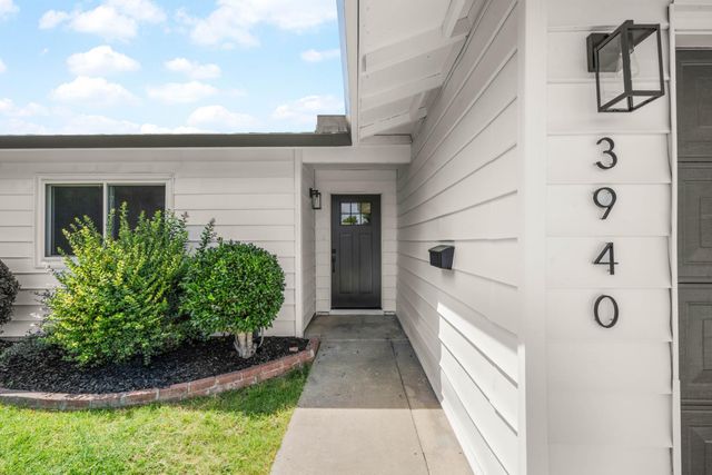 3940 Ottomeyer Ct, North Highlands, CA 95660