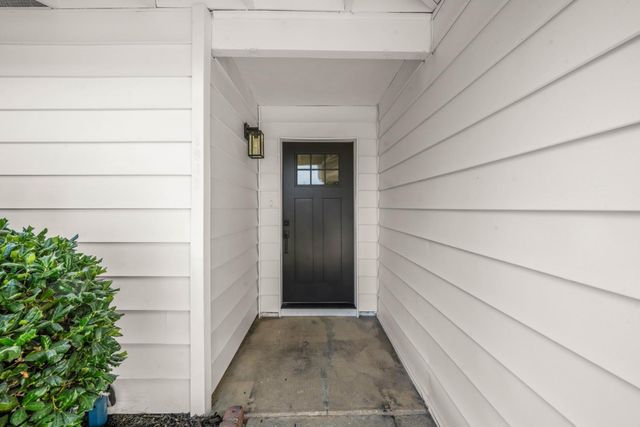 3940 Ottomeyer Ct, North Highlands, CA 95660