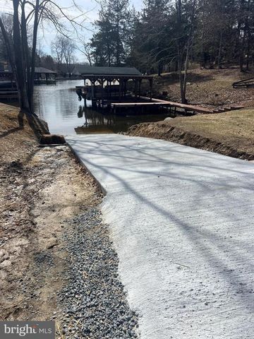 5404 SPINNAKER WAY, Mineral, VA 23117