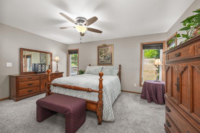 W233N7065 Blacksmith COURT, Sussex, WI 53089