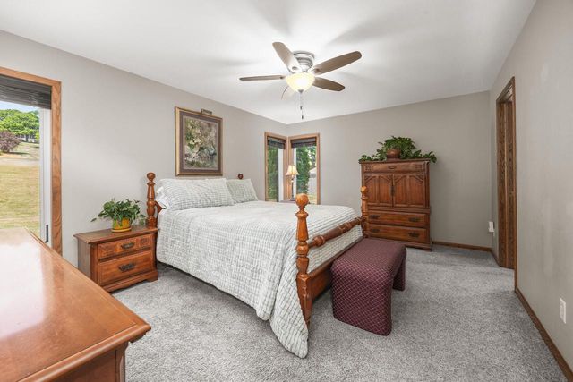 W233N7065 Blacksmith COURT, Sussex, WI 53089