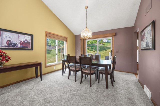 W233N7065 Blacksmith COURT, Sussex, WI 53089